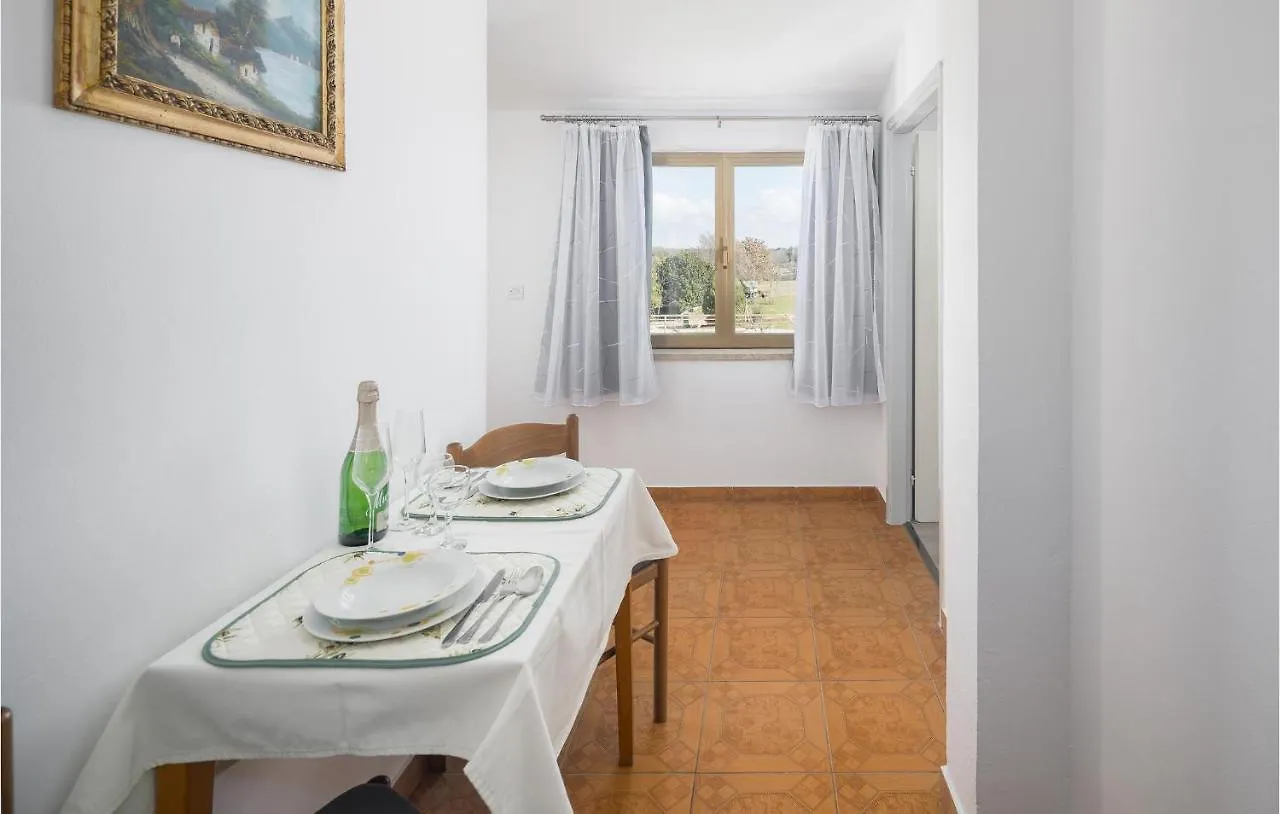 Stunning Apartment In Vrsar With Wifi