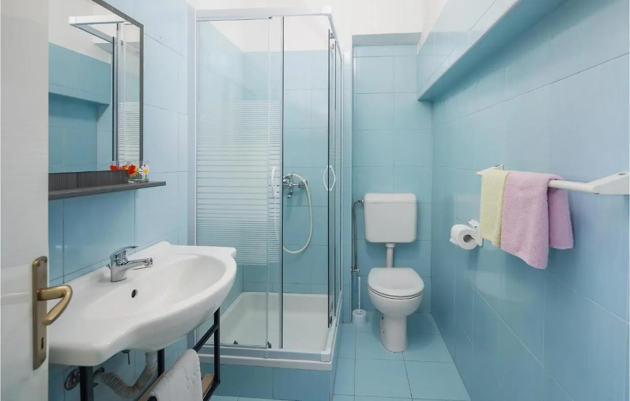 Stunning Apartment In Vrsar With Wifi