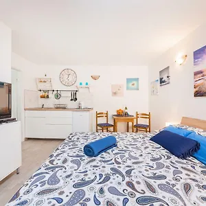  Appartamento Degrassi Square